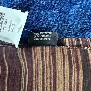 Brand new never worn scarf
